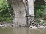 CSX Railroad Bridge over Salt Fork River abutment